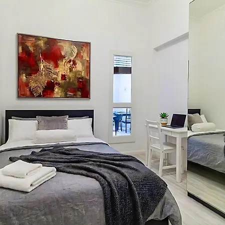 Center Riverside Residency - Ac, Garage, Danube View شقة